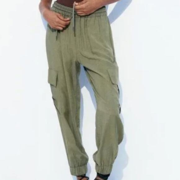 Zara Cargo Joggers, Olive Green, Size Medium - Picture 1 of 10